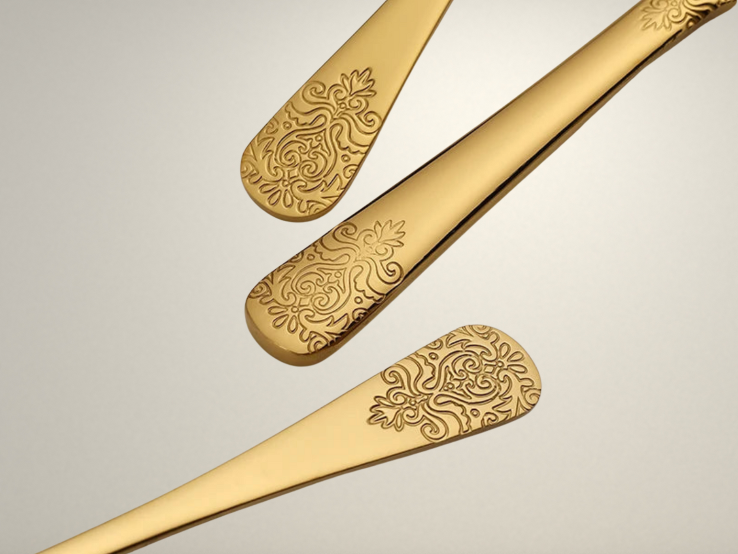 OllaLuxe 5-Piece Stainless Steel Cutlery Set – Golden Carved Tableware