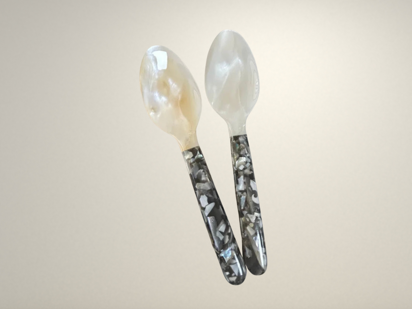 OllaLuxe Natural Shell Dessert & Coffee Spoon – Mother of Pearl Vintage Cutlery