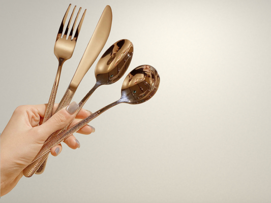 OllaLuxe 5-Piece German Style Gold-Plated Cutlery Set – Hammer Pattern Stainless Steel Flatware